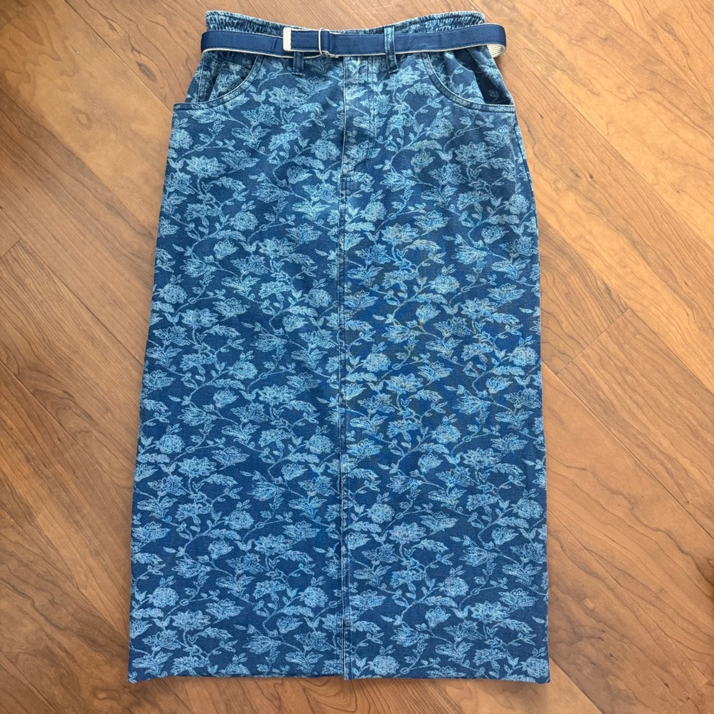 Vintage Faded Glory Denim Blue‎ On Blue Floral Canvas Long Straight Skirt Size 6